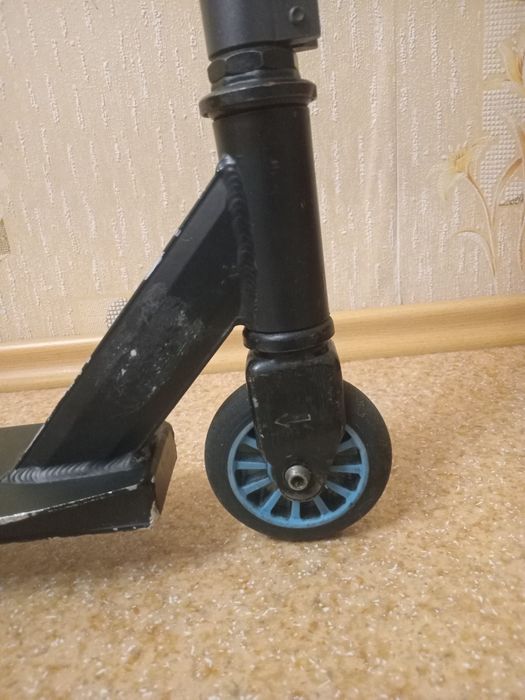 Самокат трюковой