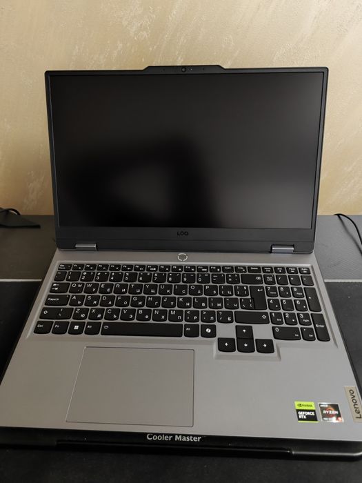 Продавам гейминг лаптоп Lenovo Loq