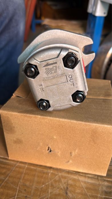 HGP-1A-1 — шестерённый насос.