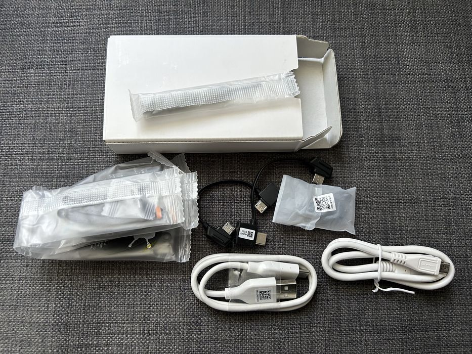 Drona DJI Mini SE pachet Fly More Combo