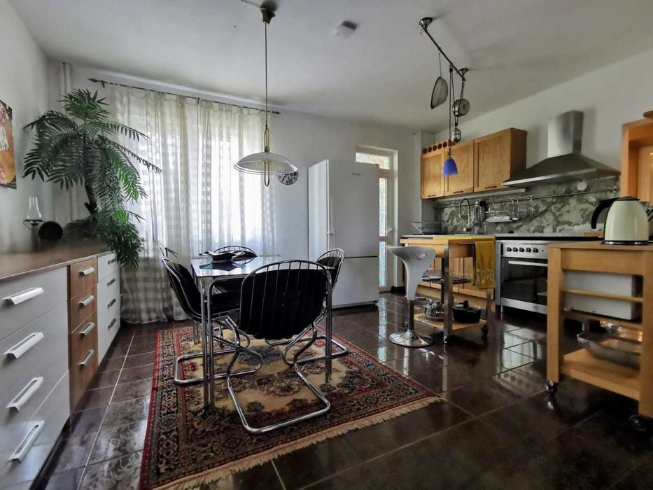 Дава се под наем Тристаен апартамент в Пловдив, Тракия - 96 кв.м за 400 € - Снимка #2