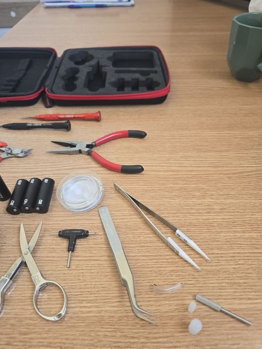 Trusă Coil Master DIY Kit V3 – folosită, cu accesorii cadou