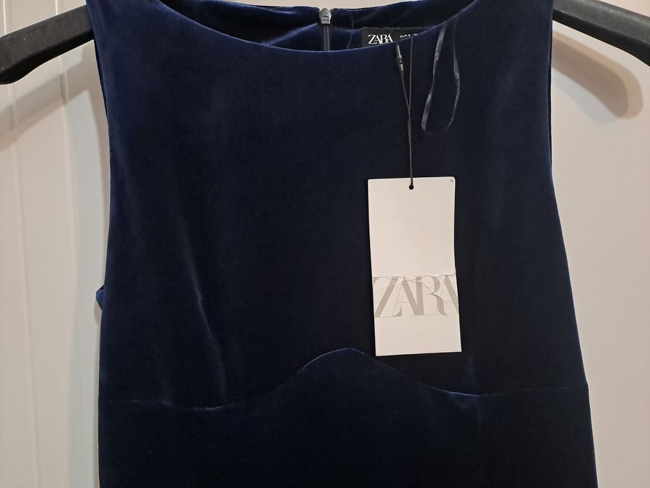Нова рокля Zara от кадифе