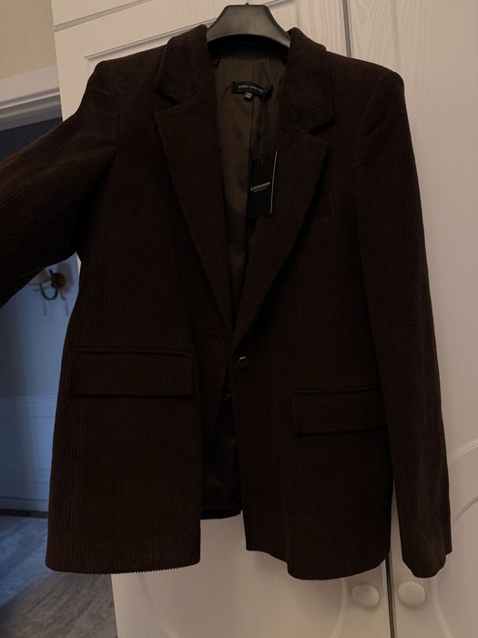 Продаётся женский пиджак