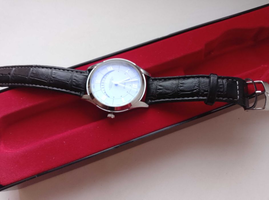 Часы мужские кварцевые