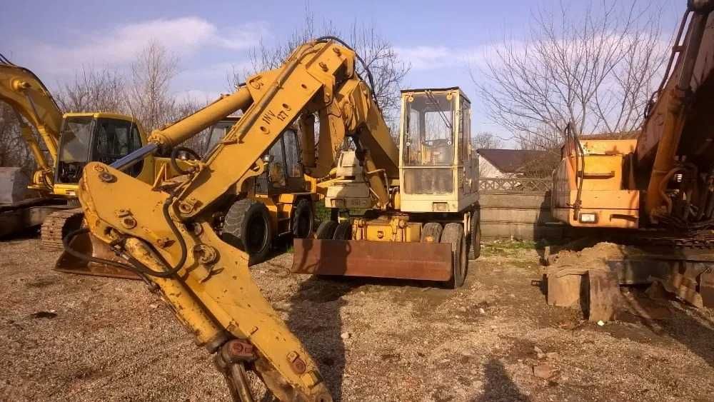 Dezmembrez excavator pe roti Liebherr 911- piese de schimb Liebherr