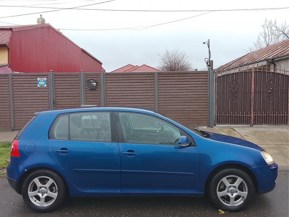 Vw golf 5 benzina 1.6 din 2005.impecabil.