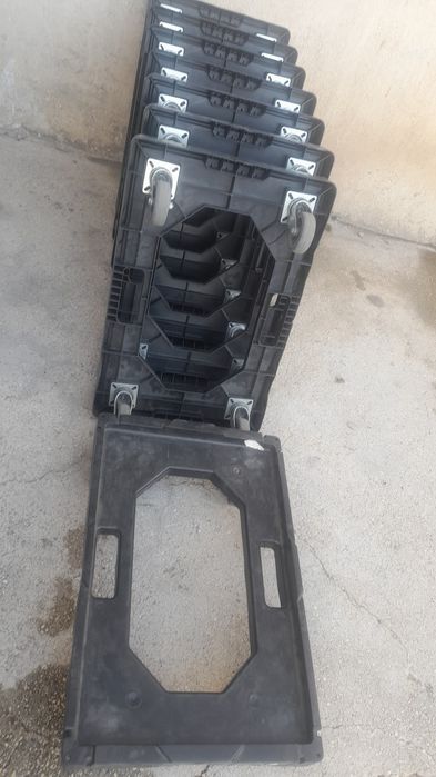 Stative cu roti suporta 150kg