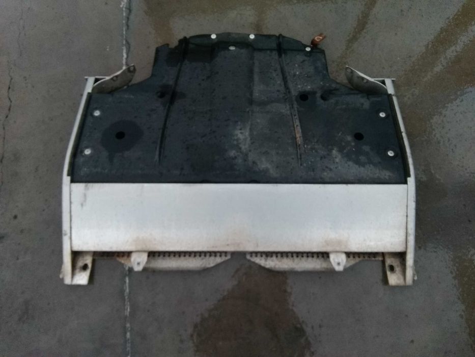 Подкартерна  шина за Ландровер