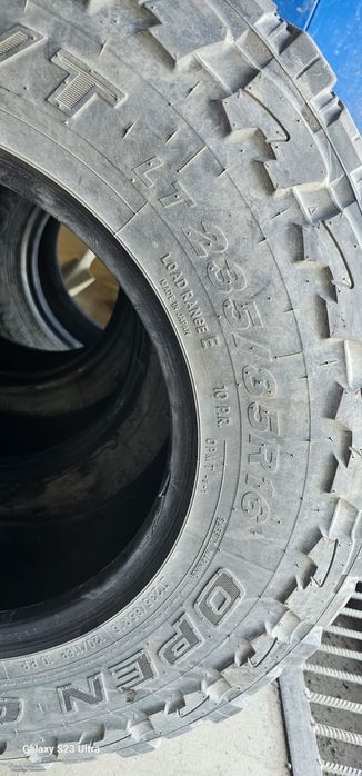 Продам шины 235.85R16