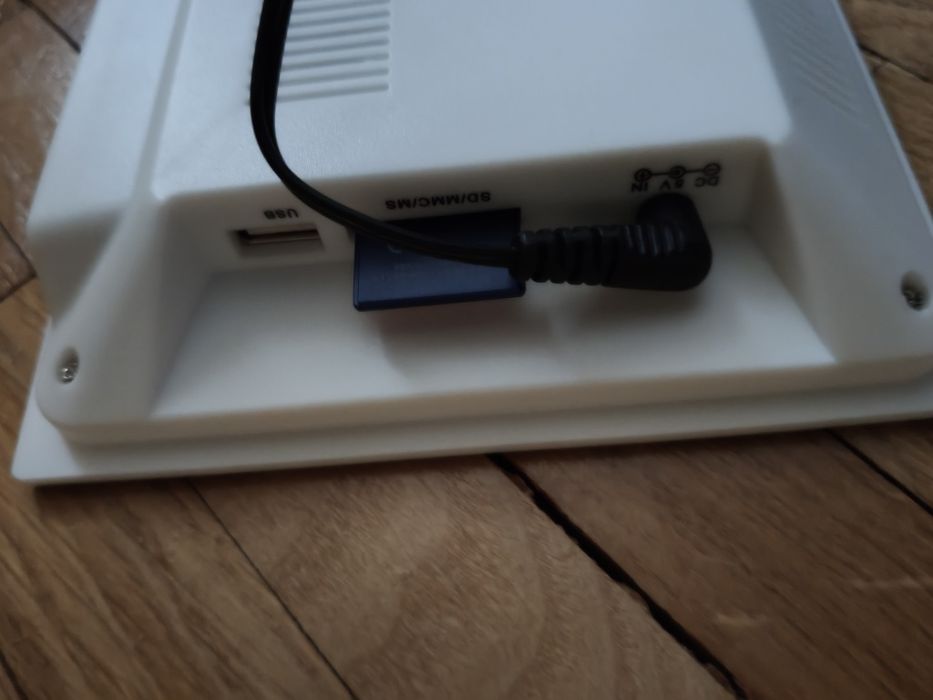 rama foto digitala diagonala 17 cm