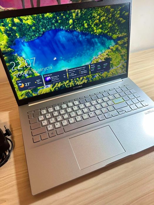 Лаптоп ASUS VivoBook 15-i5 16GB RAM /512GB SSD