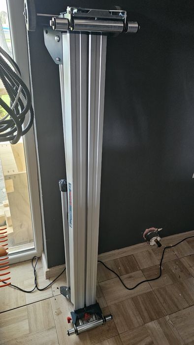 Bosch GTA 3800 masa de lucru + role de transport.