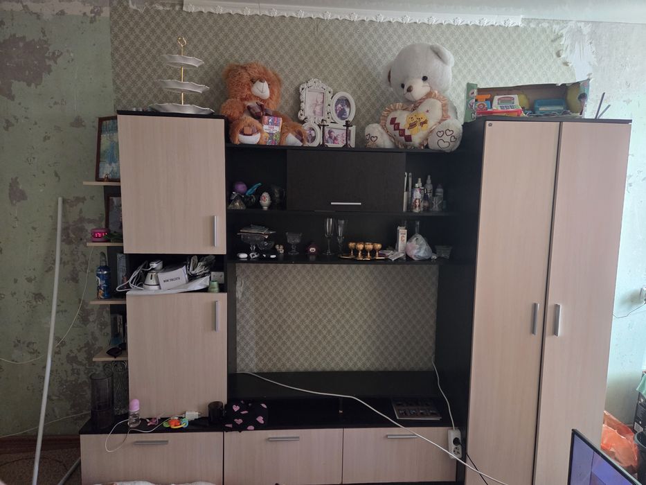 Срочно отдам стенку