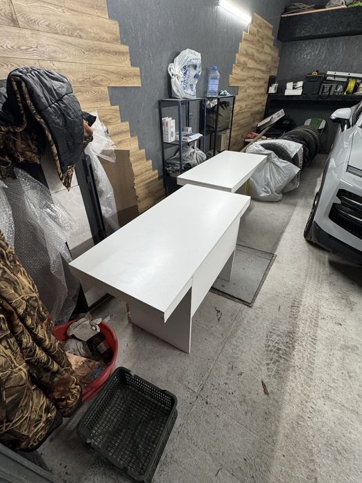 Продам 2 парты (стола)