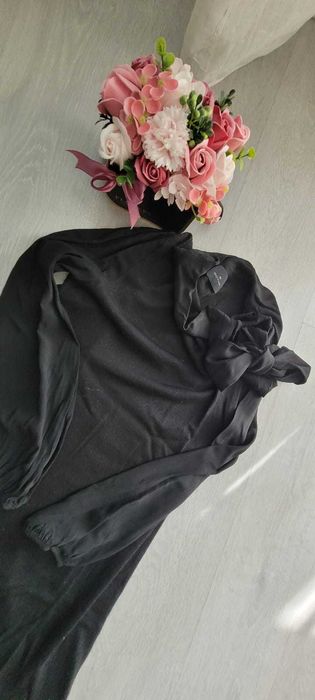 Rochita eleganta Neagra