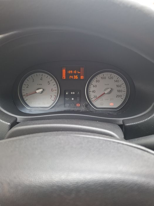 Vând Dacia Logan 2009 1.4 benzina,139000 km