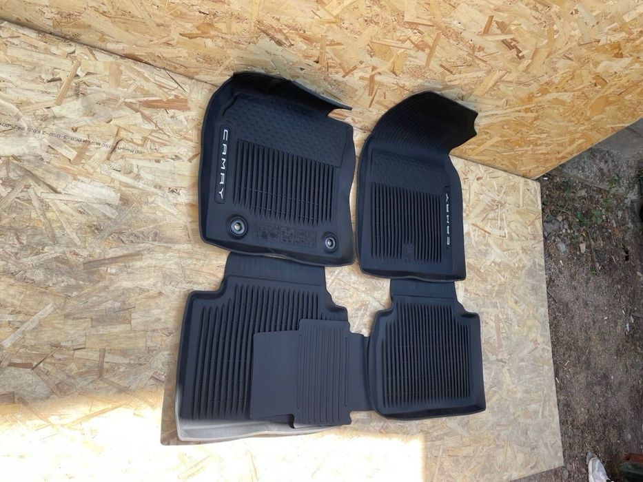 Полики комплект на Камри 70/75(оригинал)