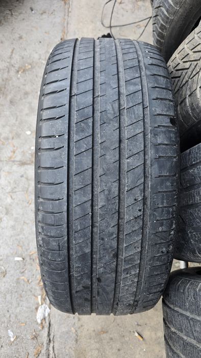 255.45.r20 Michelin latitude sport