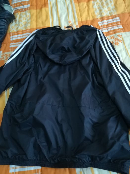 Пролетно-есенно яке Adidas