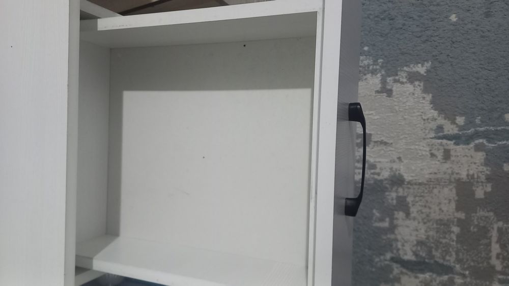 Срочно продам новый стол