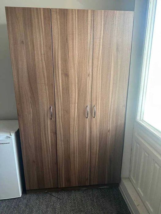 Офисная мебель (столы, кресла, стулья, шкафы)