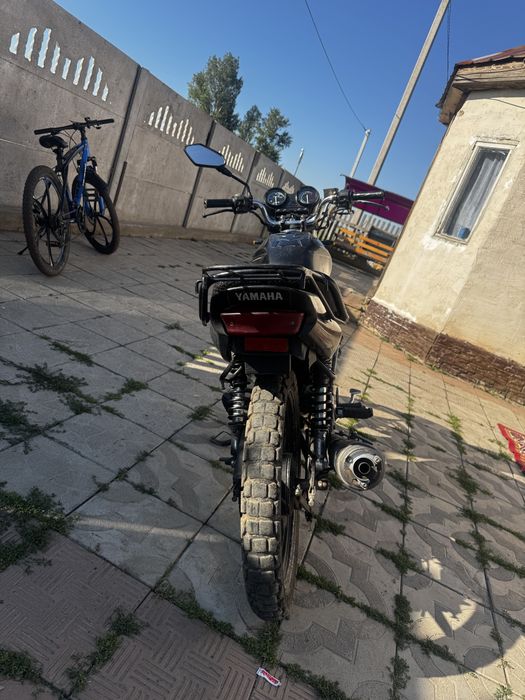 Yamaha YBR125 мотоцикл