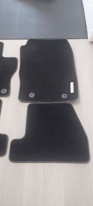 Set covoare din mocheta Ford Focus originale