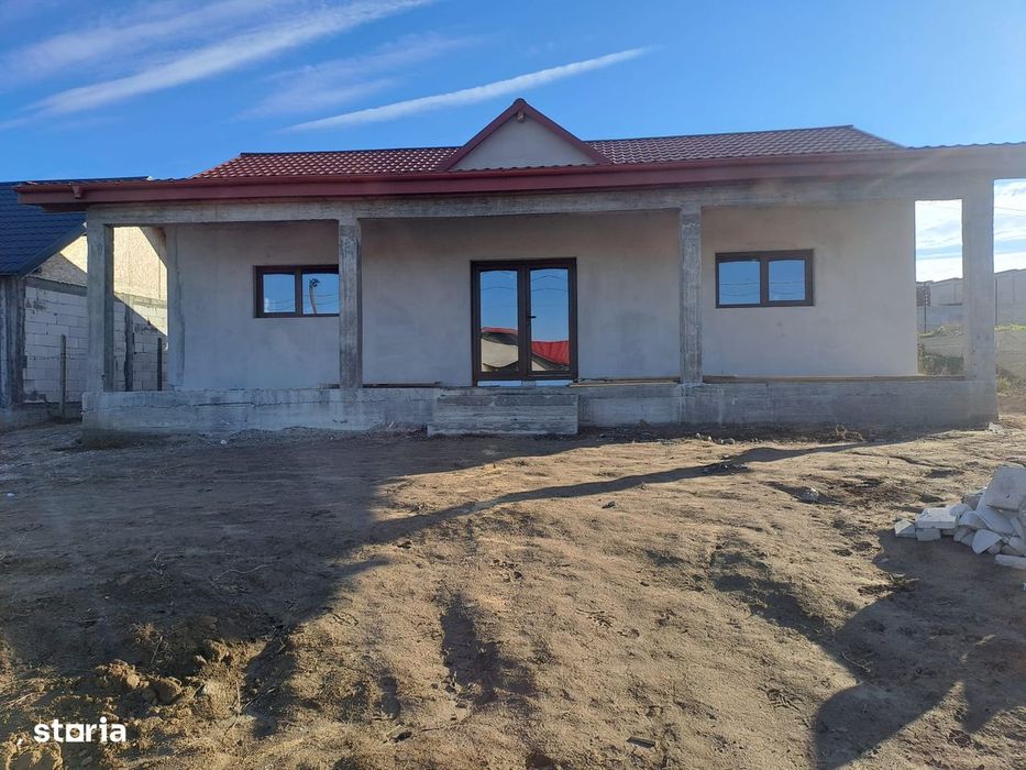 Casă la roșu | Malcoci, Tulcea | Teren 500 mp