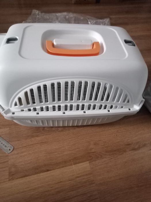 Переноски( жёсткие) для животных