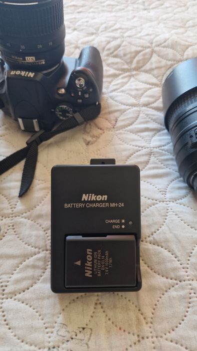 Продавам Nikon D5100 с 2 обектива
