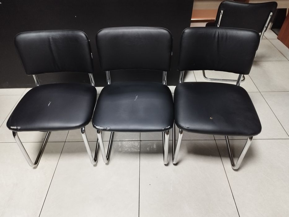 Продам офисные стулья "Сильвия" в хорошем состоянии