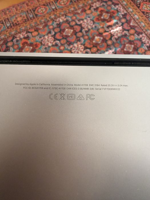 Macbook pro A1708