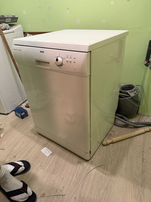 Съдомияла машина Zanussi ZDF-214