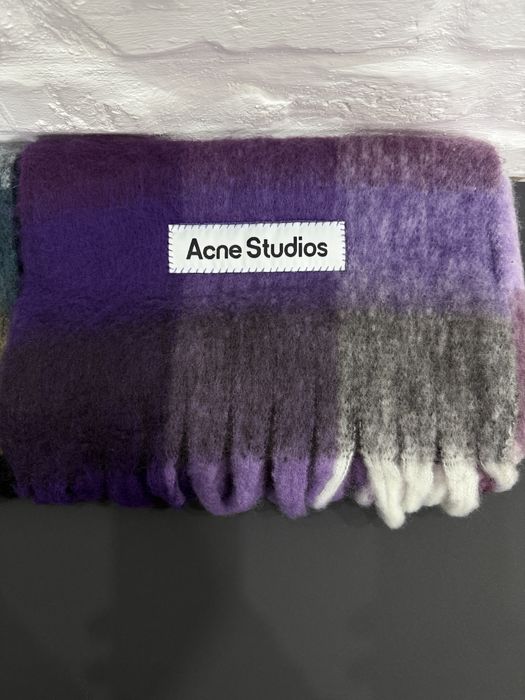 Шал Acne Studios
