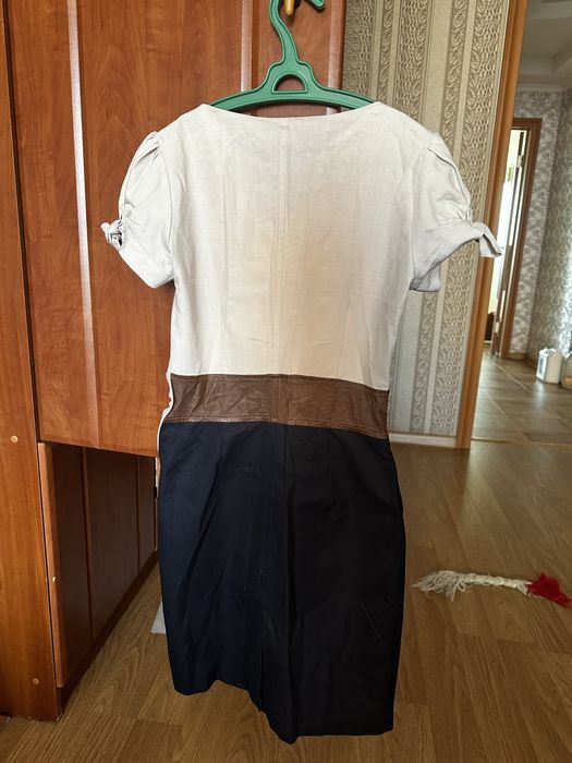 Женское платье продам