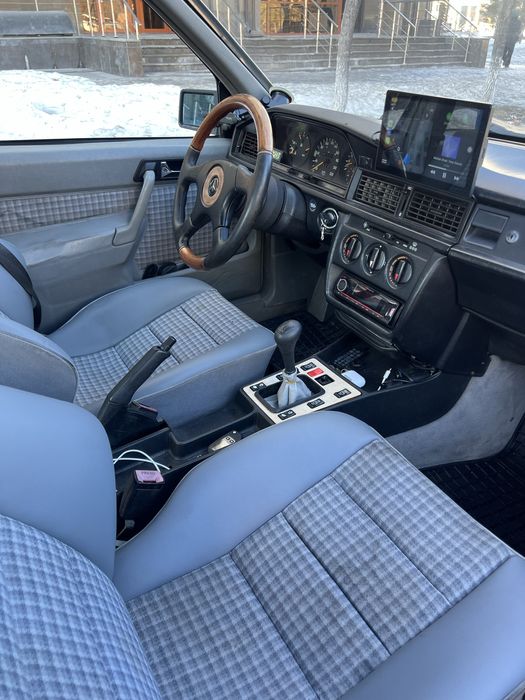 Mercedes Benz 190E w201