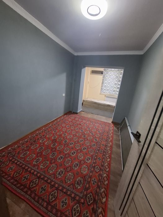 Bez makler Chilonzor 9 da 2 xonali uy sotiladi