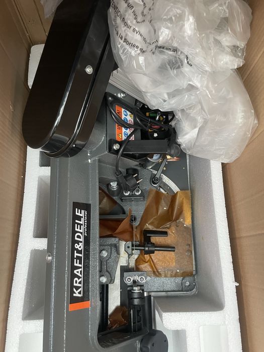 Лентоотрезна машина