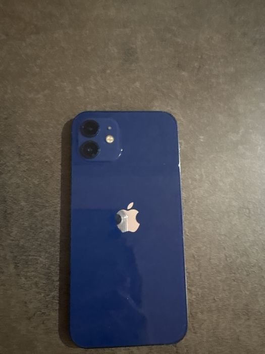 Продается iPhone 12