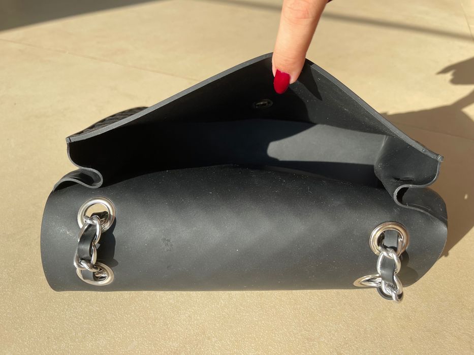 Сликонова чанта Baci Milano черна, за плаж