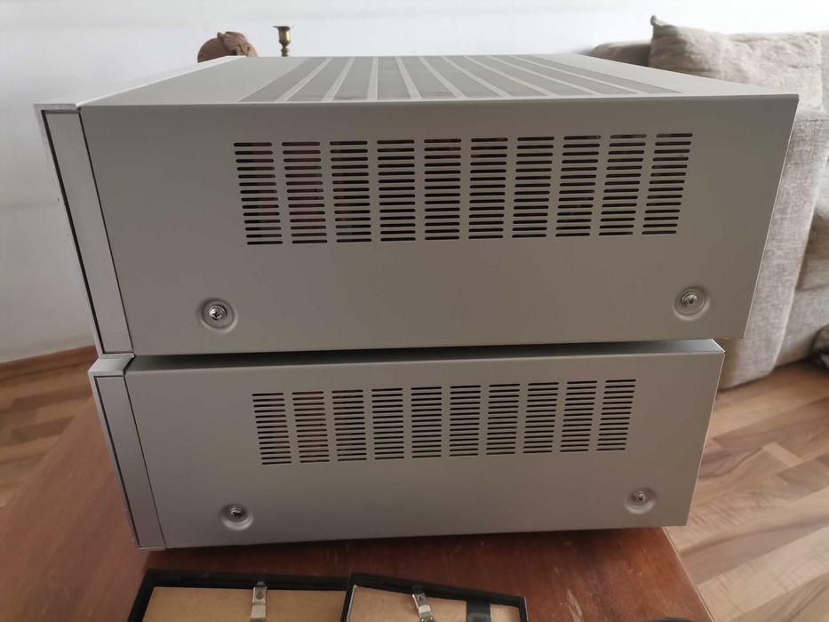 Pioneer A-80  Pioneer F-90