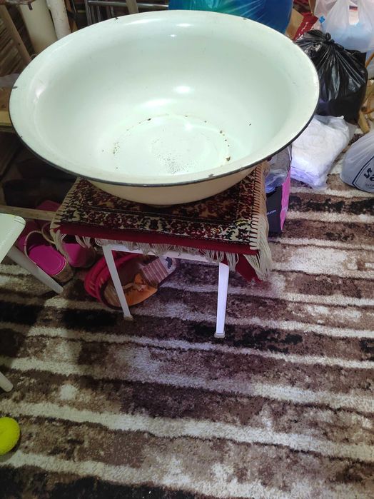 Советские алюминиевые и эмалированные тазы