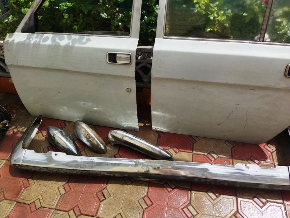 Продам двери на Волгу.