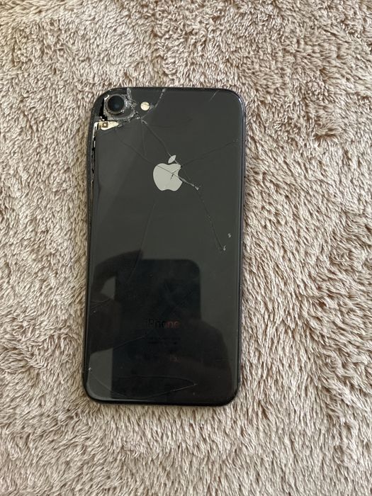 Iphone 8 pentru piese