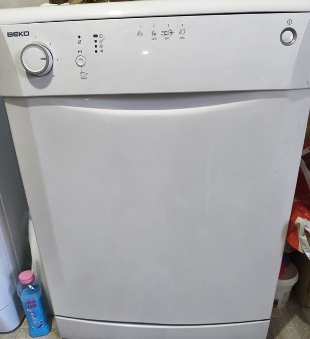 Продавам  хладилник 2бр. и 1 съдомиялна