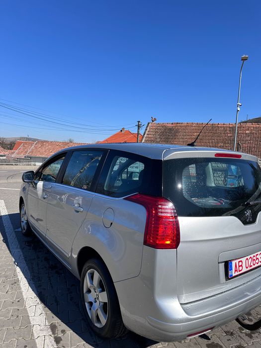 Peugeot 5008 an 2011