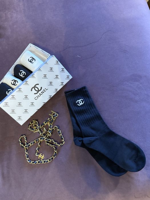Set 4 perechi șosete Chanel – alb & negru – în cutie