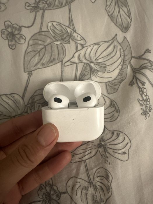 Air pods 3  продам!! Наушники apple pods3!!