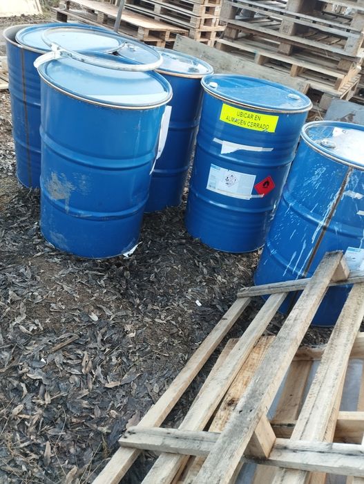 Butoaie cu capac 220 L